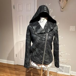 Tera Abstract Asymmetric Moto Print Biker Crop Jacket Blazer Rave Fit Avantgarde